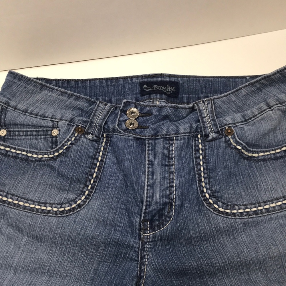 Capris Jeans - Picture 6 of 7